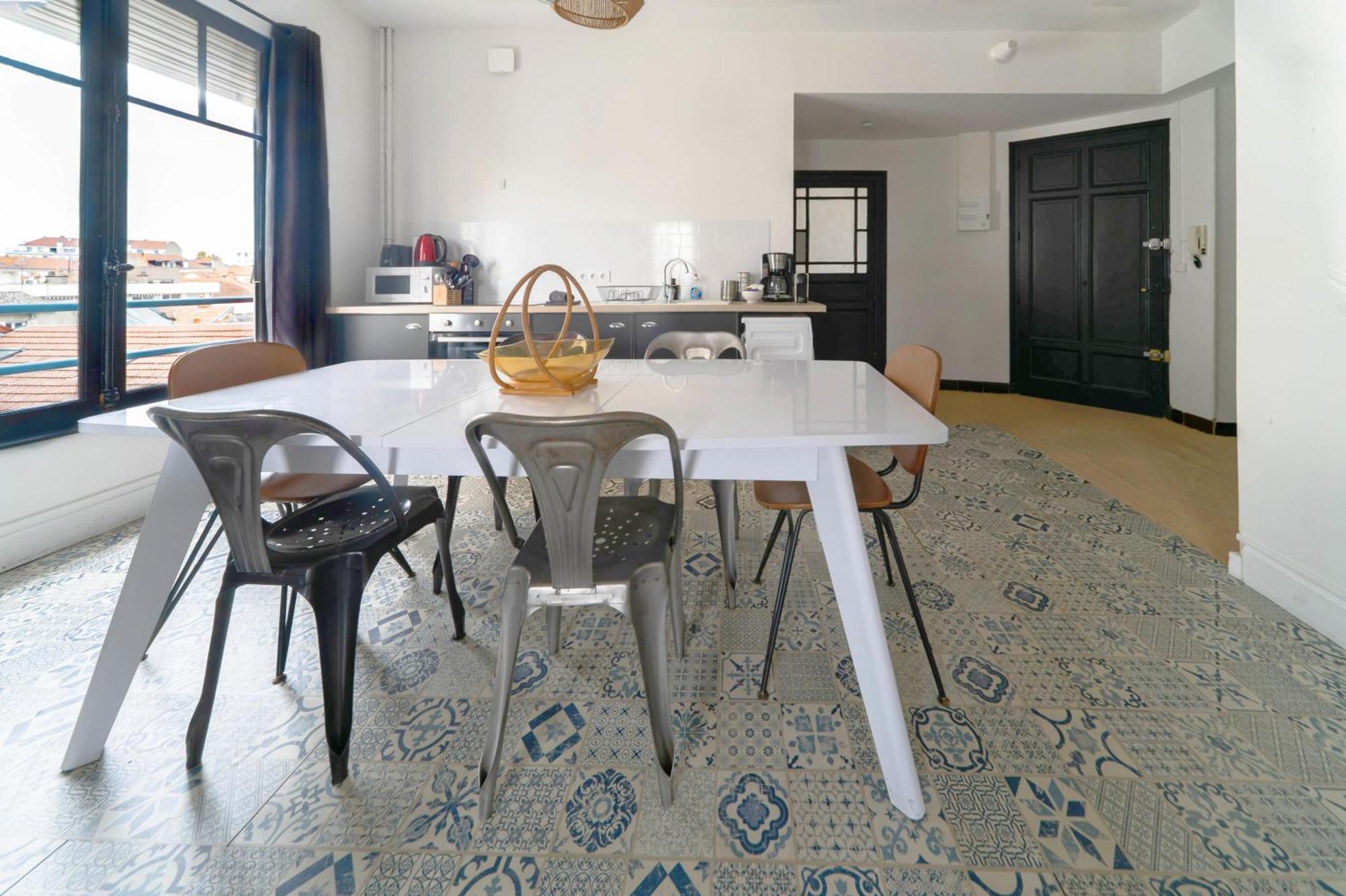 Residence Le Paris - Appartements Centre Ville Виши Стая снимка