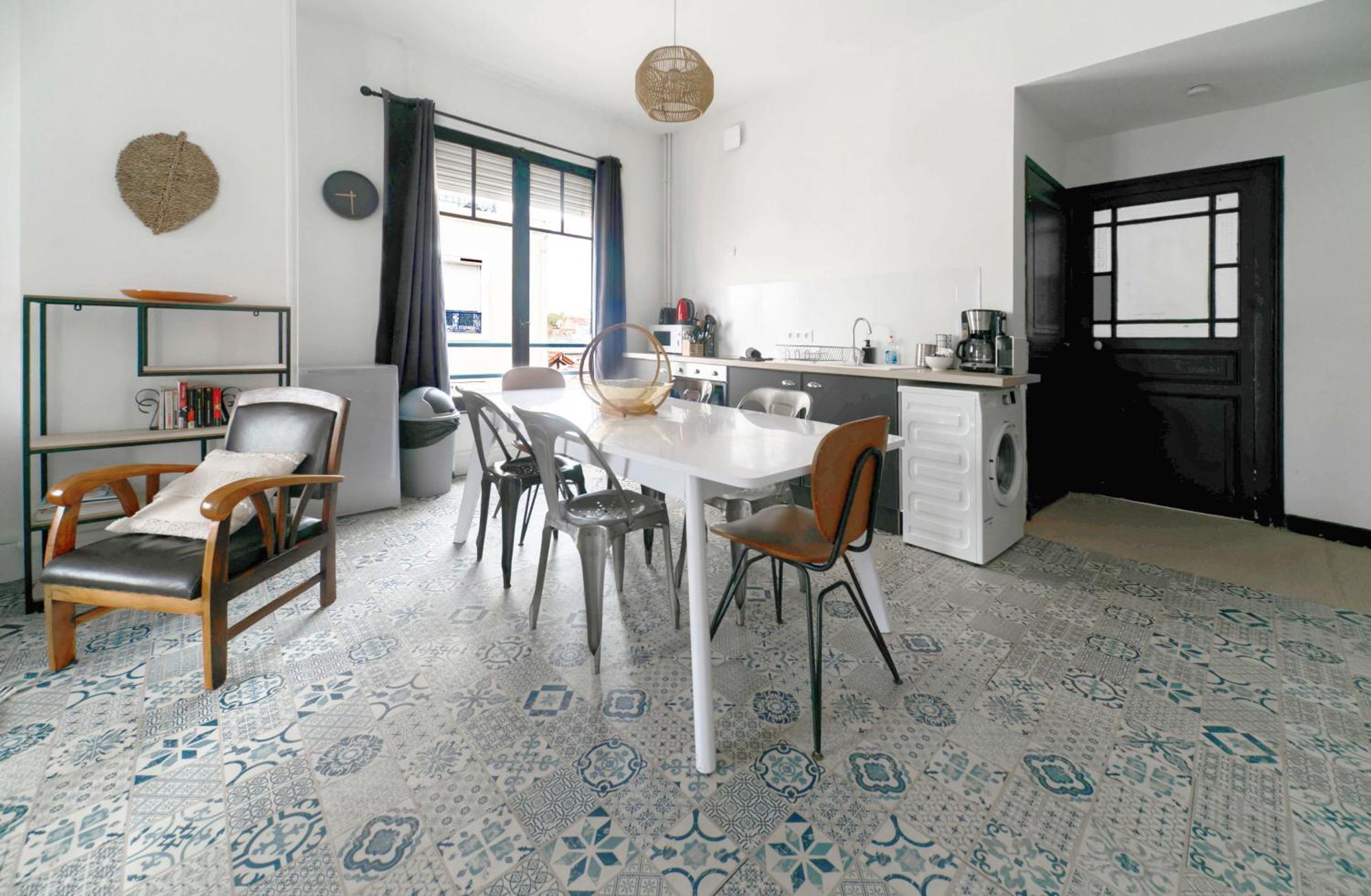 Residence Le Paris - Appartements Centre Ville Виши Стая снимка